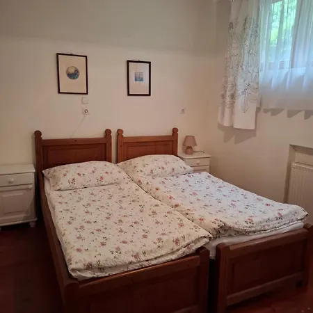 Agyagos Vendeghaz Homestay Eger